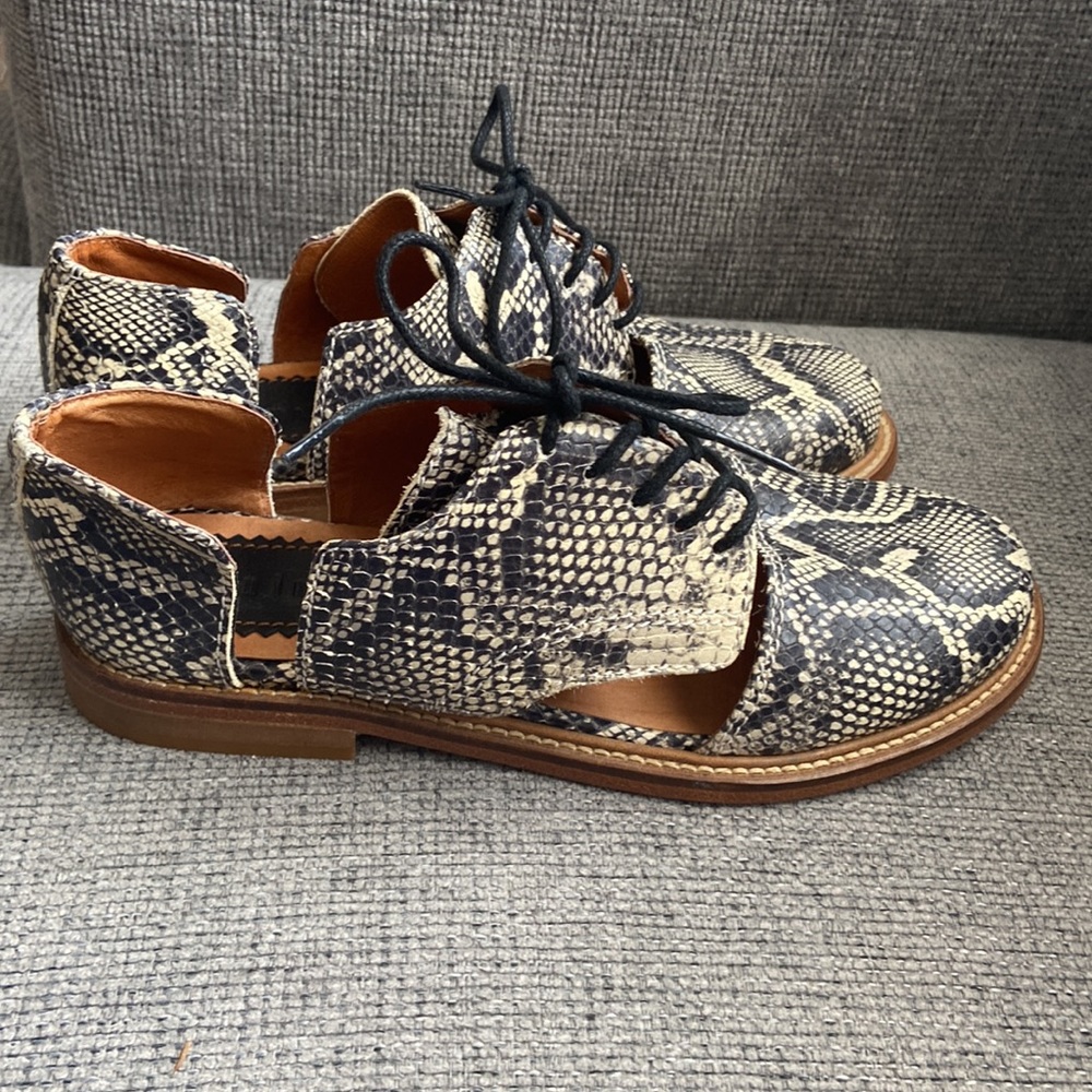 Minimarket cut out leather snakeskin print Oxford size 6.5 or 37. - Picture 5 of 10